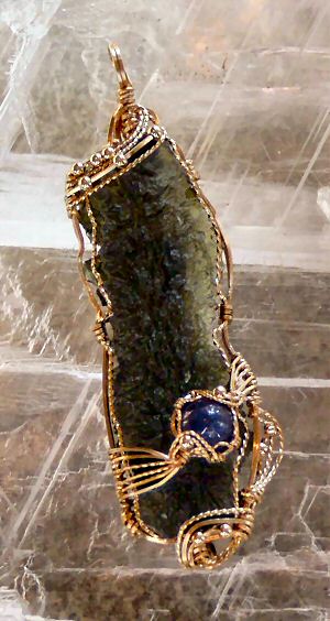 Moldavite, Tanzanite