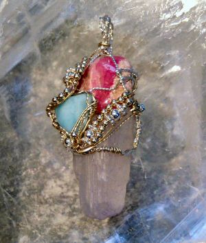 Kunzite , Rhodochrosite, Larimar