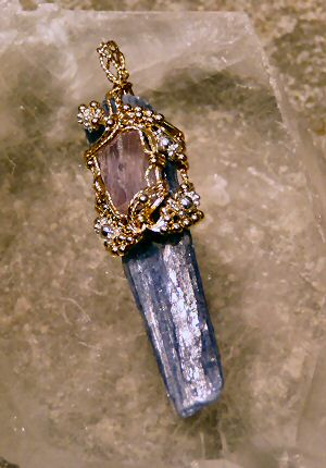 Kyanite, Kunzite