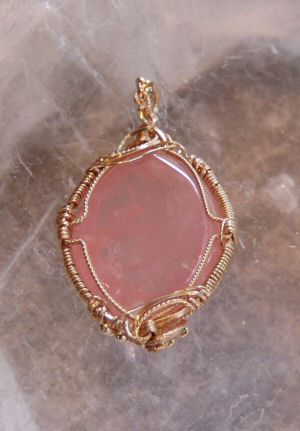 Rose Quartz, Gold