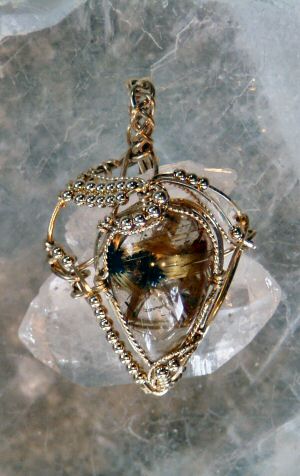 Rutilated Quartz, Faden Quartz, Gold